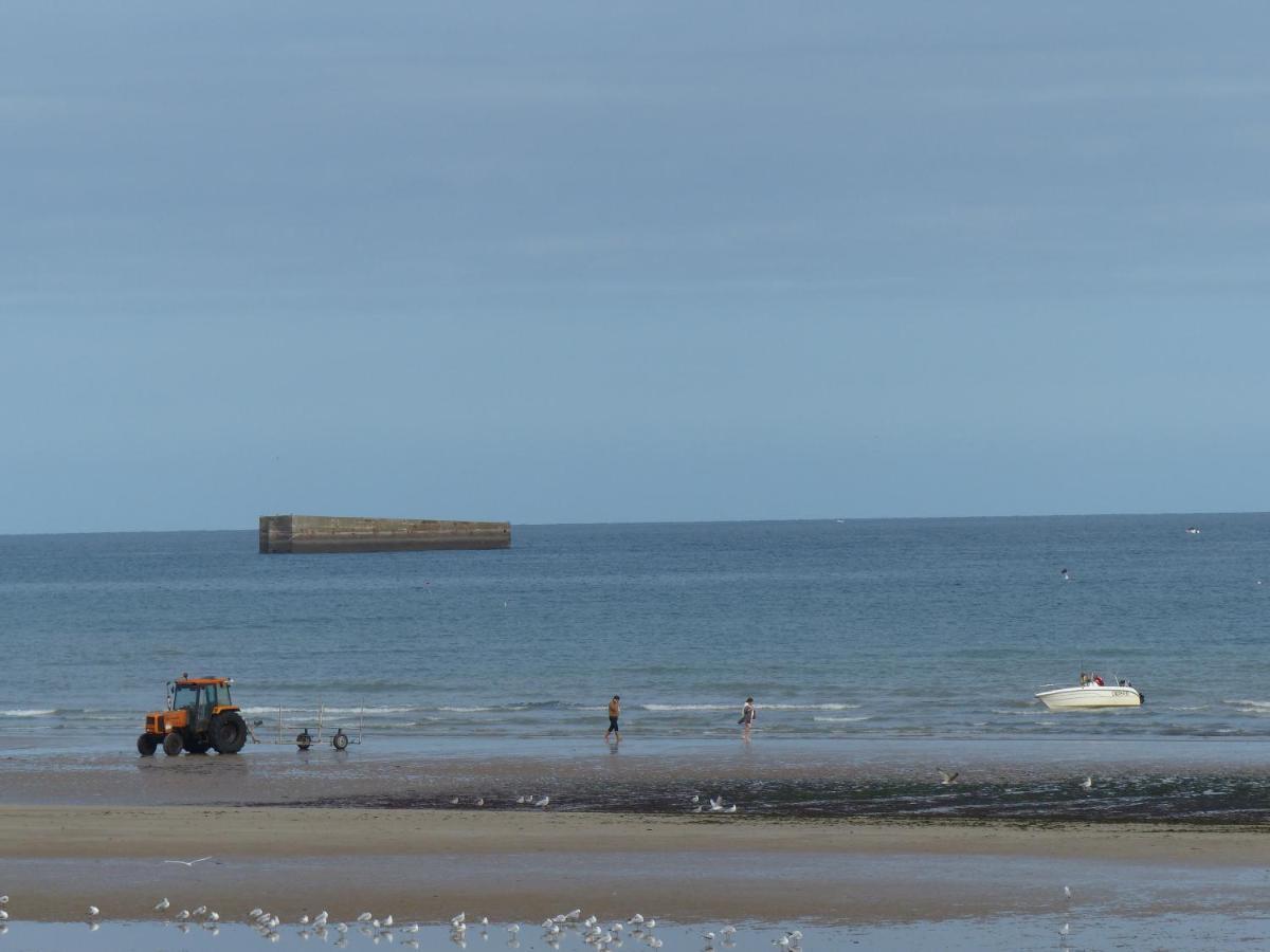 Le Ruban Bleu Face A La Mer Arromanches-les-Bains Extérieur photo